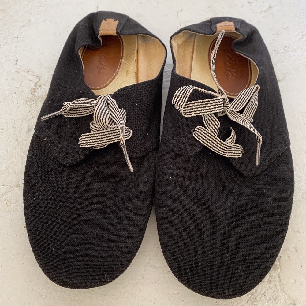 Olukai Pakele black lace up shoe size 7